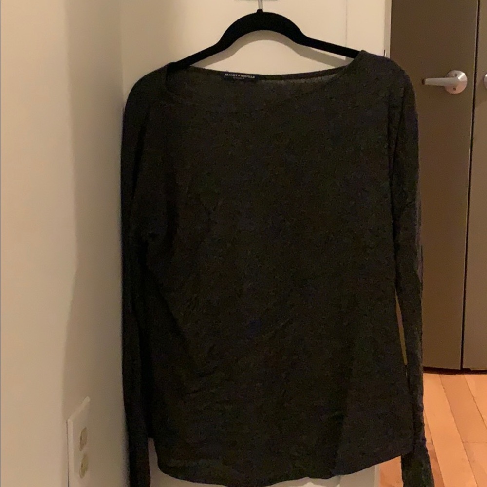 Brandy Melville sweater